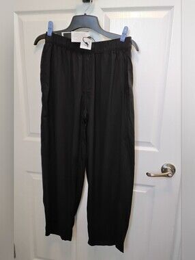 NWT SILVER JEANS CO-CARLY Barrel Fit Pull On Pants Size M